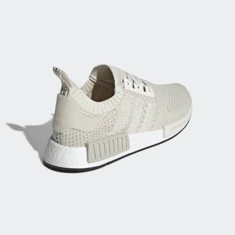 Chalk white hot sale nmd r1